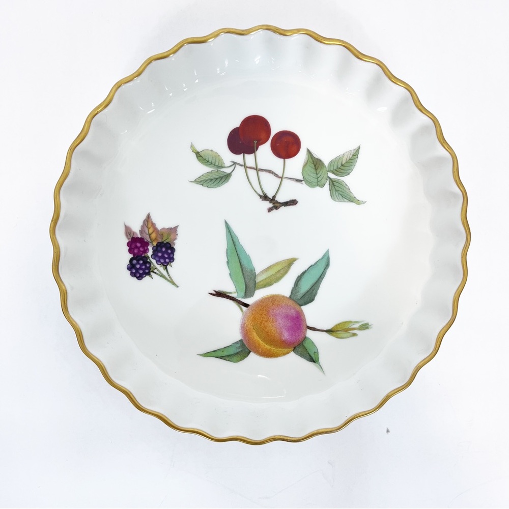 Vintage Royal Worcester Evesham Quiche Tart Dish Scalloped Gold Rim.